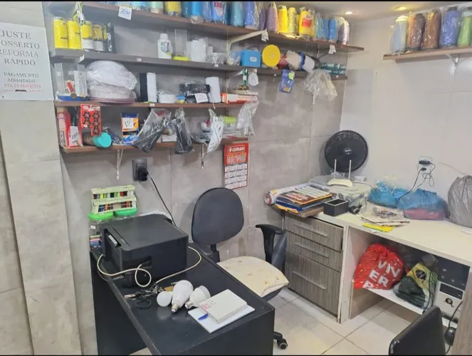 Loja com banheiro