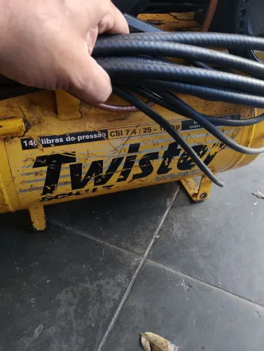 Compressor 140lbs em bom estado