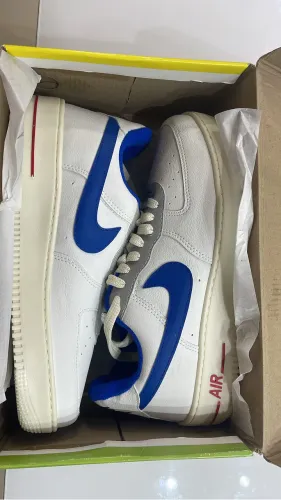 Pra ir logo 399 Nike Air force série especial França ( novo e sem uso)