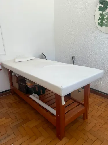 Maca fixa com mocho e escada auxiliar