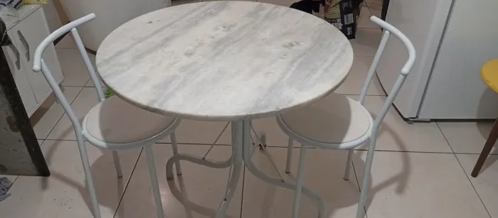 Conjunto de mesa com dois lugares