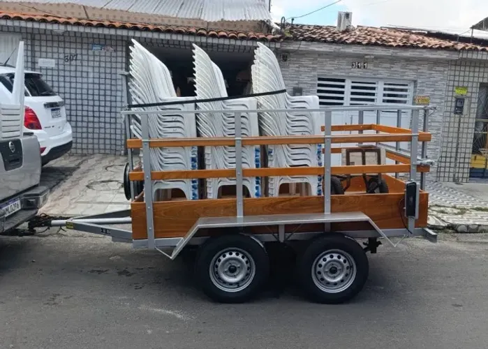 carrocinha nova, ja emplacada