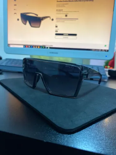 Evoke bionic crystal gray