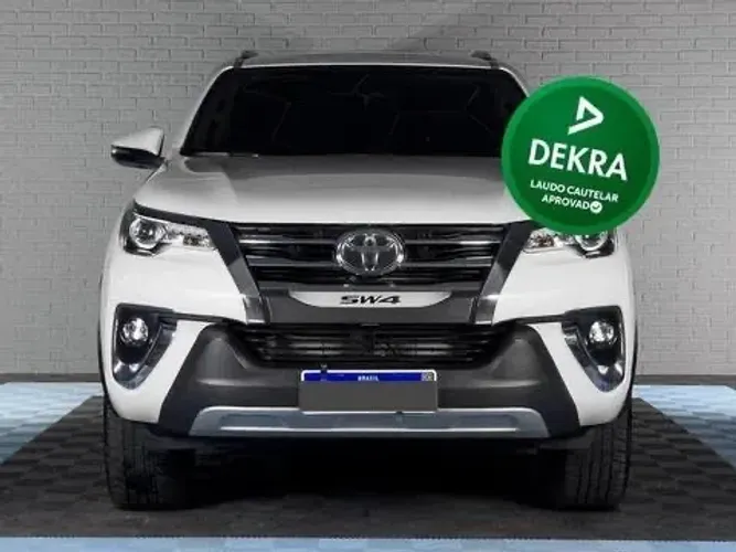 Toyota Hilux SW4 SRX 4X4 2.8 TDI 16V Dies. Aut. 2019