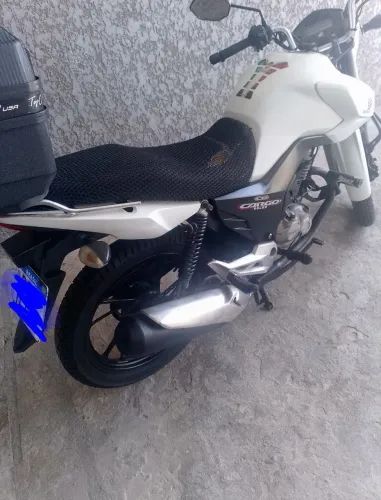 Moto nunca batida, revisada, com pneus novos, e com baú pequeno e original, aceto propota 