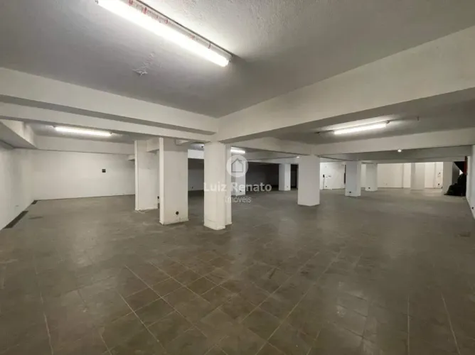 Loja para aluguel, 750m² de área no Santo Antônio
