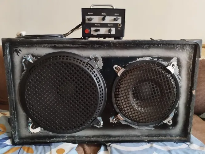 Amplificador Valvulado Classe A SE 12AX7/EL84 + Caixa (Tonestack Marshall 68k)