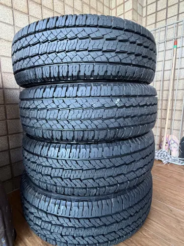 4 pneus nexen roadian AT, 275/70 aro 18, com 160 km rodados,zeradoooo,1900 cada um 