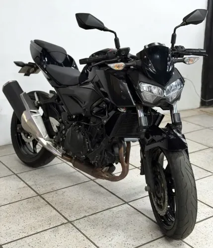 Z400 2024 Apenas 9 Mil Rodados , Raridade , Aceito Trocas e Financio . 