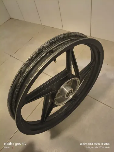 Roda traseira Suzuki yes 125