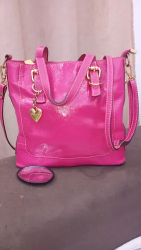 Bolsa e carteira Anandra