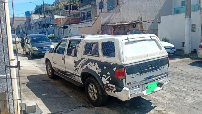 Capota s10 cabine dupla!!vende-se urgente! preço:(3200) leve no dinheiro o Pix:2200