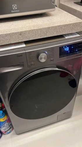 Lava e Seca LG VC4 Inox - 127v - com Inteligência Artificial