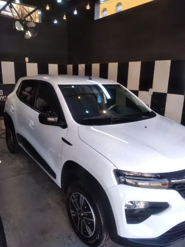 Renault Kwid Intense 1.0 Flex 12V 5P Mec. 2023