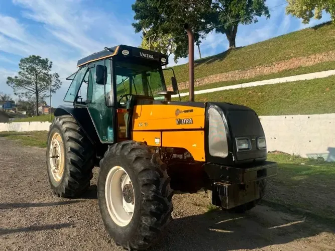 TRATOR VALTRA BM110 2007 - IMPECAVEL