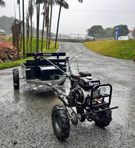 Motocultivador a Gasolina Tratorito 7Hp 212cc C/ Enxadas Toyama - Novo/Loja