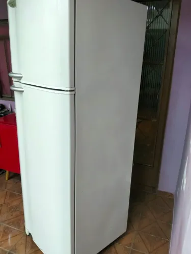 Geladeira gelo seco