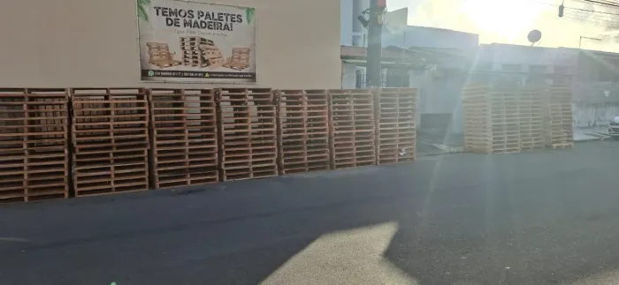 Palete de madeira eucalipto reforçado