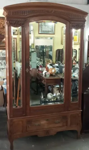 Guarda Roupa Clássico 