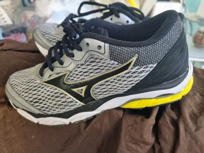 Tênis Mizuno