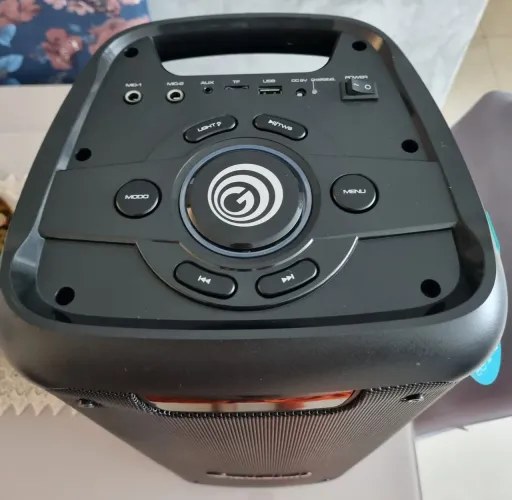 Vendo Caixa Gradiente sem fio 400w super nova