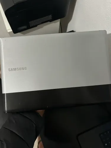 notebook Samsung RV411 em ótimo estado de conservação,