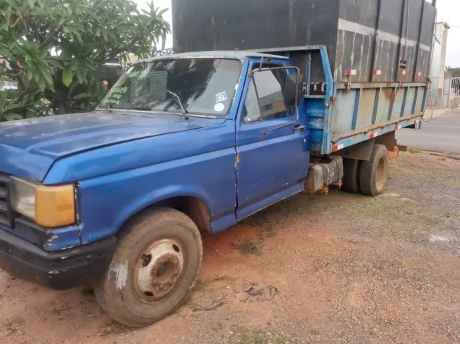 Ford F4000