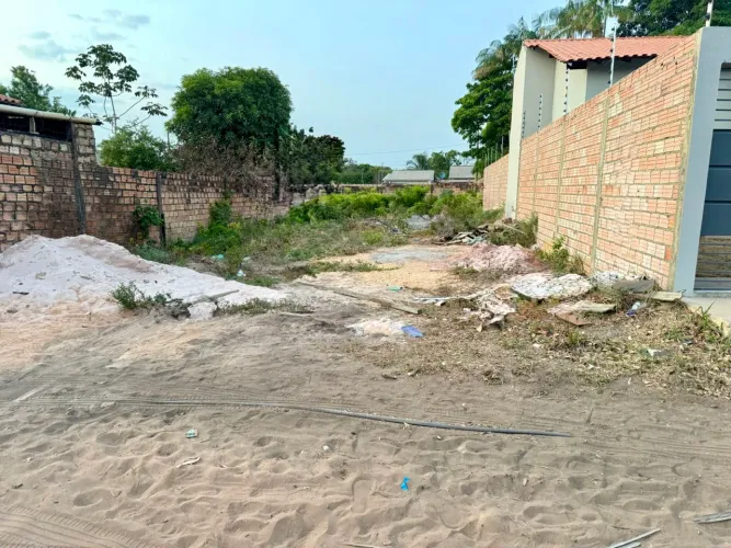 TERRENO A VENDA