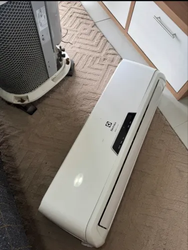 VENDO: Ar Condicionado Electrolux 9000btu / 220v 