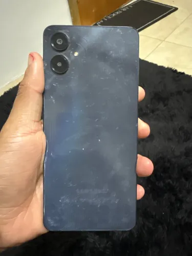 Vendo um celular a06, motivo comprei outro aceito cartão 