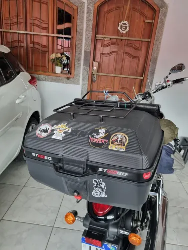 Vendo bau 52 litros tracker.