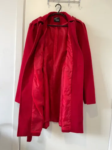 SOBRETUDO FEMININO VERMELHO TWIX