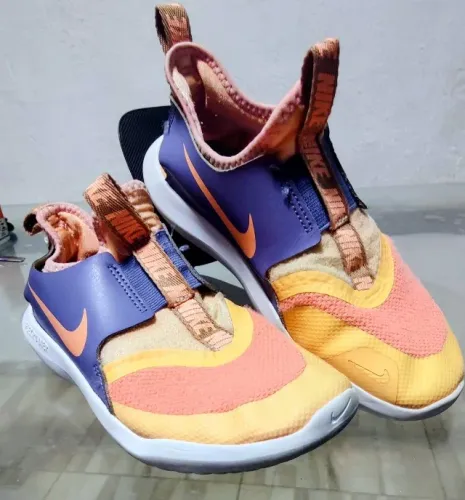 Tênis nike flex runner 2 tdv infantil em perfeitas condições confortável tamanho 33 Laranj