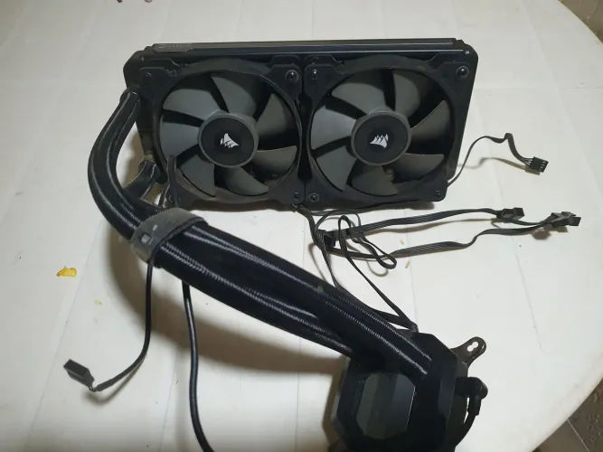 Water Cooler Corsair Hseries - Barato