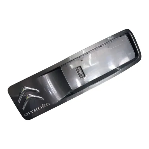 Moldura Placa Tampa Traseira Citroën Aircross 2018 C/detalhe Cinza