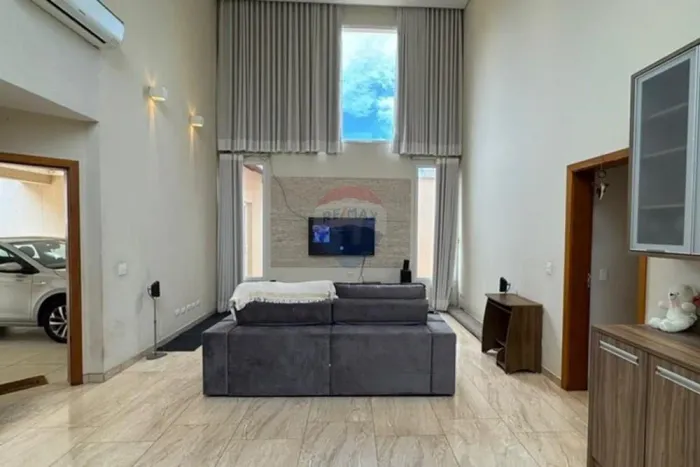 Casa à venda no Jardim Souza Queiroz em Santa Bárbara