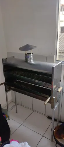 Churrasqueira de espetinhos