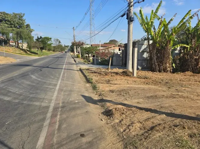OPORTUNIDADE! Terreno escriturado com 4 mil M2 á venda bem próximo ao centro de Tremembé/S