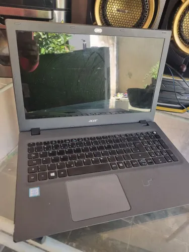 Notebook ACER SSD512 processador core I5 sexta geração.