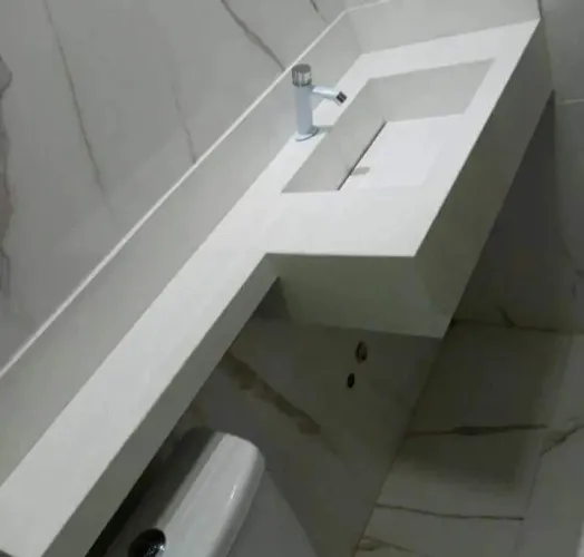 Pia em porcelanato
