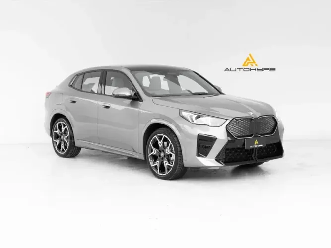 BMW IX 2 Xdrive 30 M Sport (elétrico) 2025
