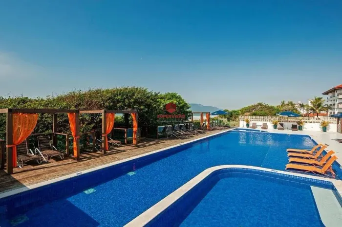 Apartamento à venda, pé na areia na Praia dos Ingleses - Florianópolis/SC