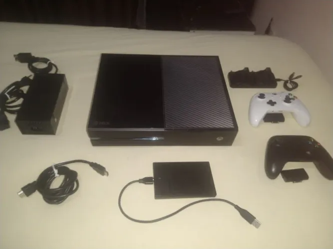XBOX ONE 500GB+1HD EXTERNO