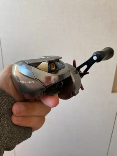 Carretilha Shimano scorpion 301xg