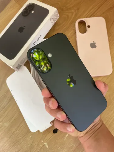 iPhone 16