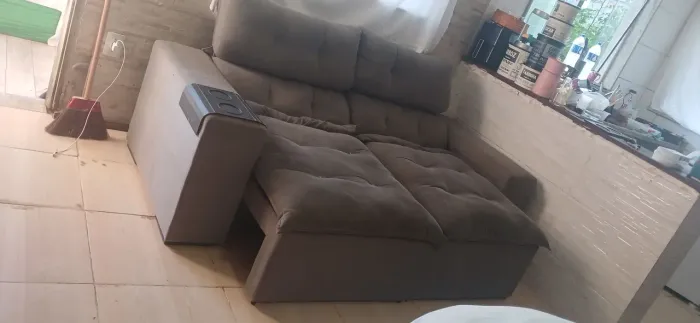 Sofá retrátil e reclinavel 