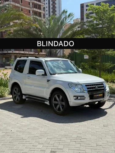 Mitsubishi Pajero HPE Full 3.2 4X4 T.i.dies. 5P AUT 2015