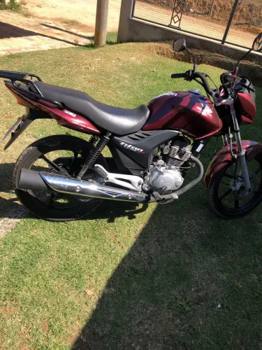 TITAN 150 2012
