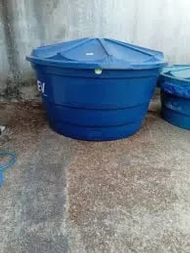 Tanque de 1000 litros da marca Eternit