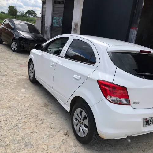 Chevrolet Onix JOY Hatch 1.0 8V Flex Mec. 4P 2018